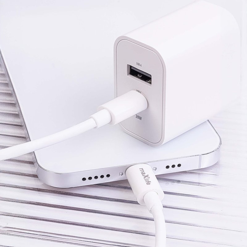szybka-ladowarka-sieciowa-usb-c-i-usb-a-20w-z-kablem-usb-c