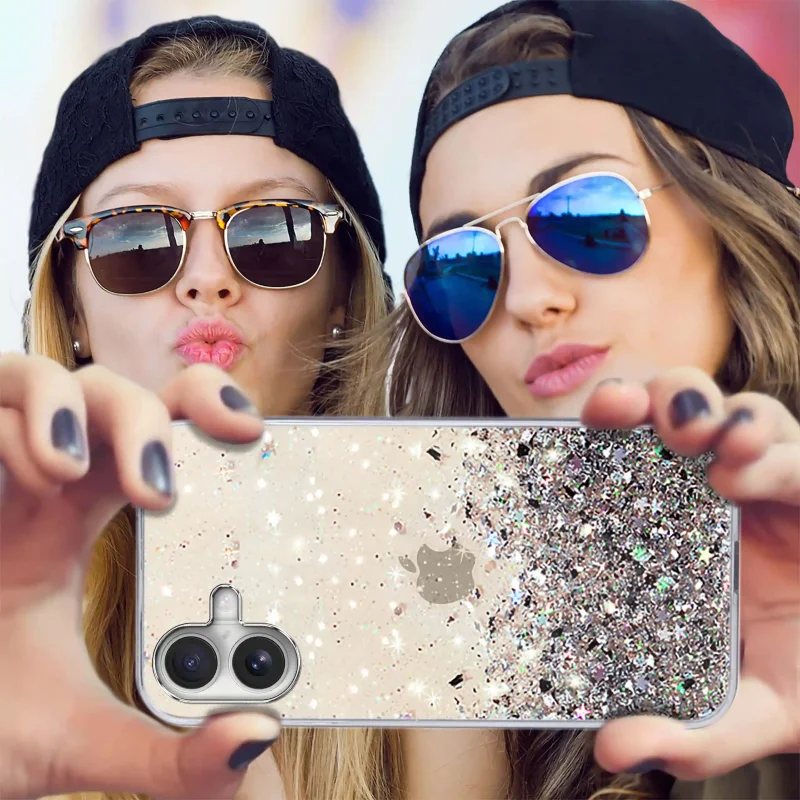 Przezroczyste etui glitter iPhone 16 w dłoni – połyskujący brokat i elegancki design