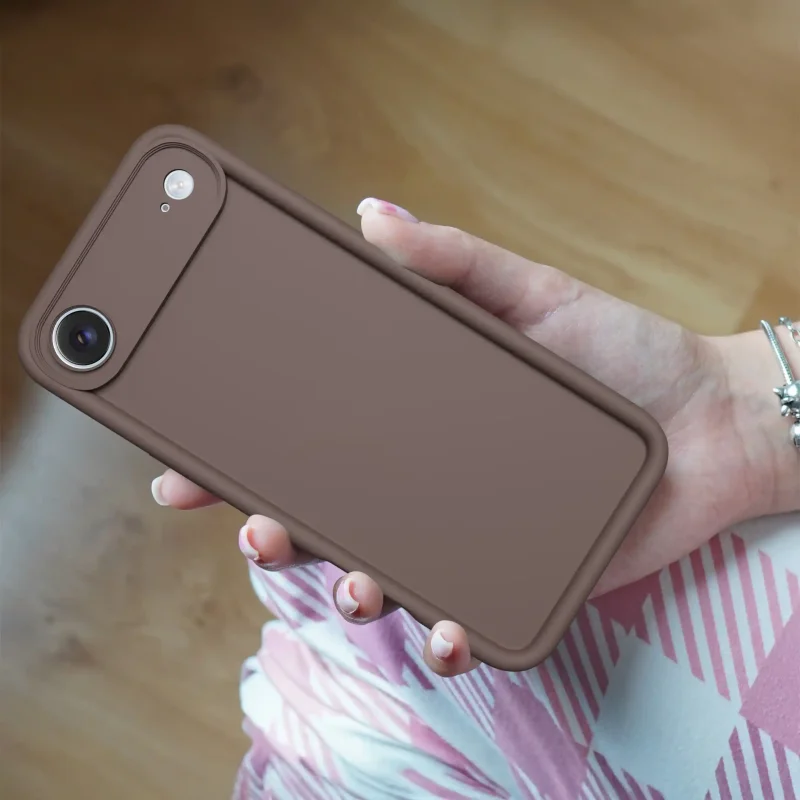 etui-do-iphone-air-brazowe-wzmacniane-silikonowe-ze-szklem