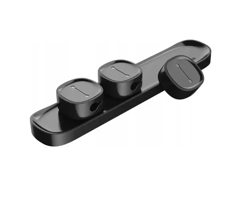 Magnetyczny organizer na kable Baseus Peas Cable Clip – czarna listwa z trzema klipsami na przewody, widok pod kątem