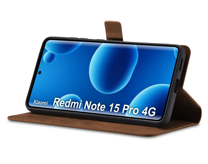 Brązowy futerał z klapką Xiaomi Redmi Note 15 Pro 4G w funkcji stojaka – pozycja pozioma do oglądania filmów