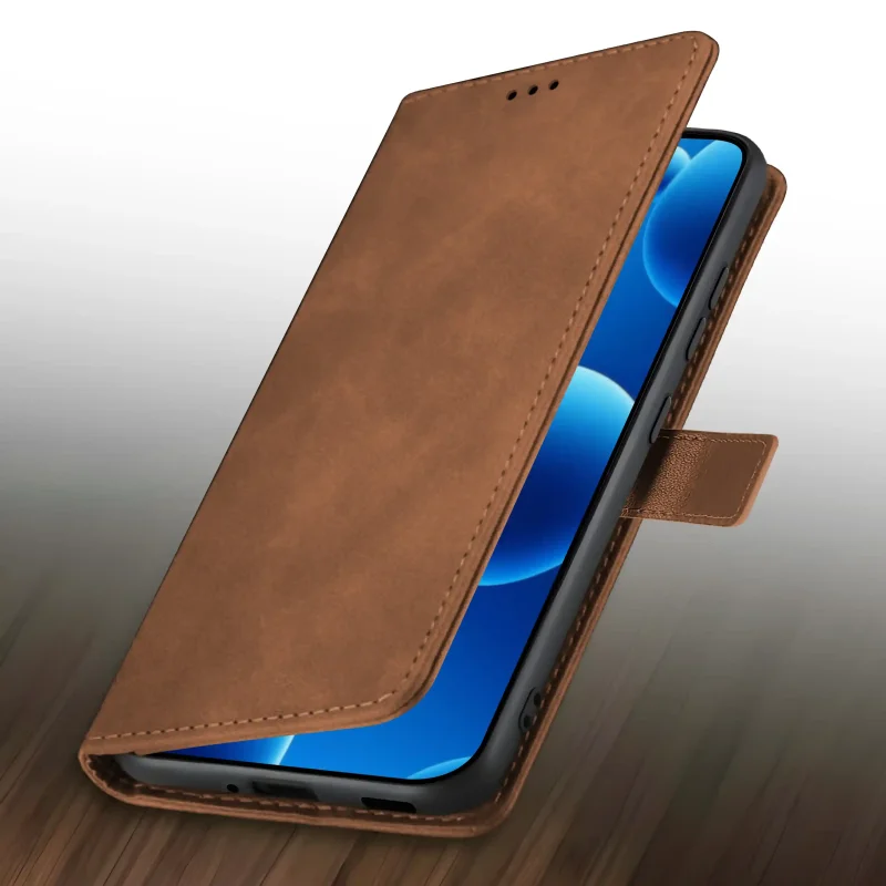Brązowe skórzane etui z klapką do Xiaomi Redmi Note 15 Pro+ Plus 5G – magnetyczne zamknięcie w języczku