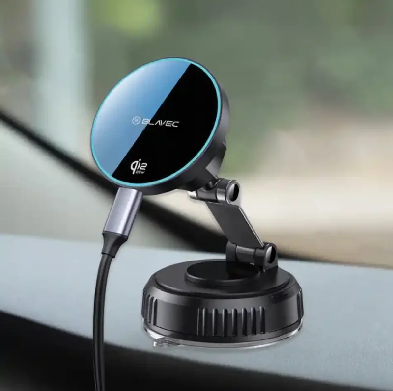 Uchwyt na telefon do samochodu z ładowarką indukcyjną 25W podłączony kablem USB-C – montaż na desce rozdzielczej