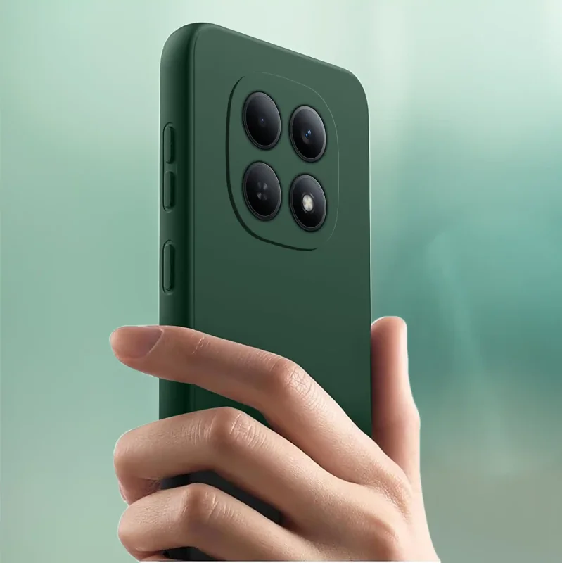 Xiaomi Redmi Note 15 4G w zielonym etui Pudding – widok smartfona w dłoni