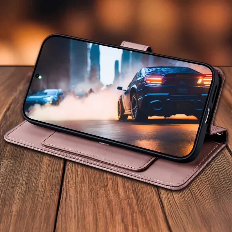 Różówe etui z klapką do Samsung Galaxy S26 z funkcją stojaka – telefon ustawiony poziomo do oglądania wideo