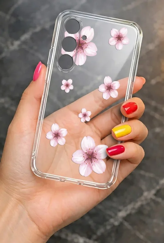 Etui wiosna do Samsung Galaxy S25 – elegancki wygląd case w dłoni