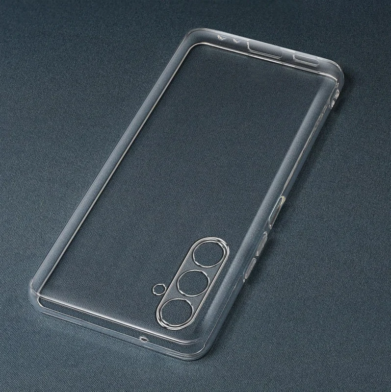 Transparentne etui ochronne do Samsung Galaxy M16 – widok samego case’a z wycięciem na aparat i porty