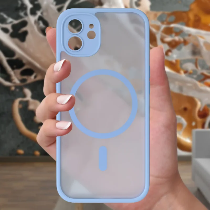 Etui iPhone 12 MagSafe niebieskie matowe z podwyższonym rantem aparatu i półtransparentnym tyłem