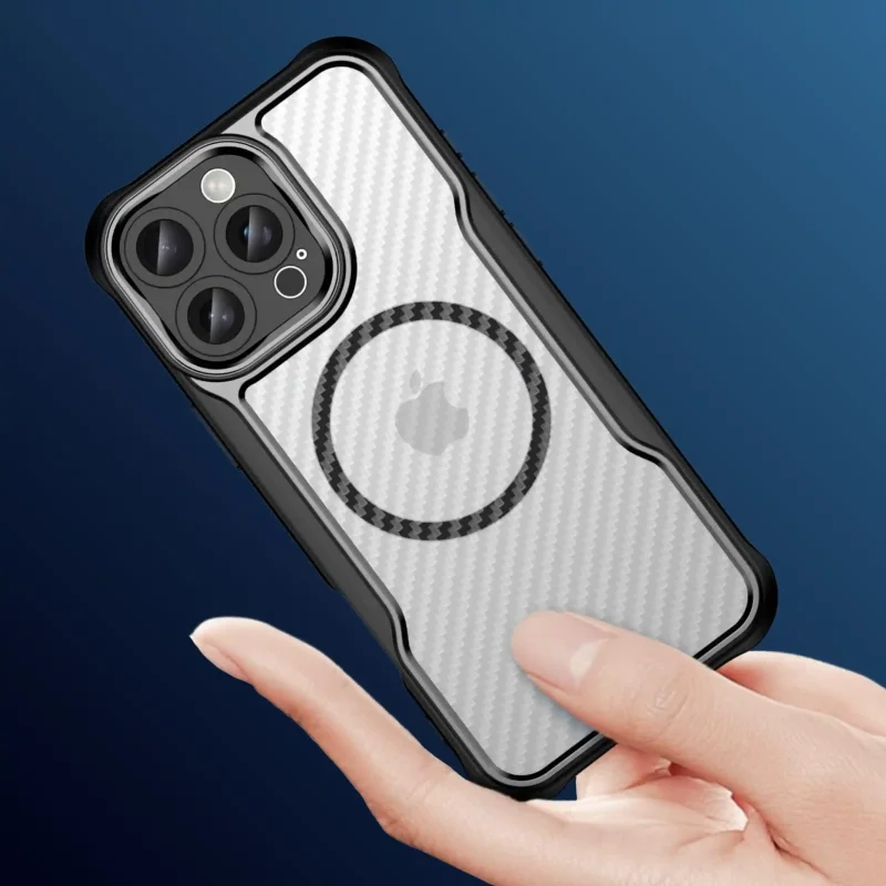 Etui MagSafe Carbon do iPhone 16 Pro Max - elegancki wygląd case w dłoni