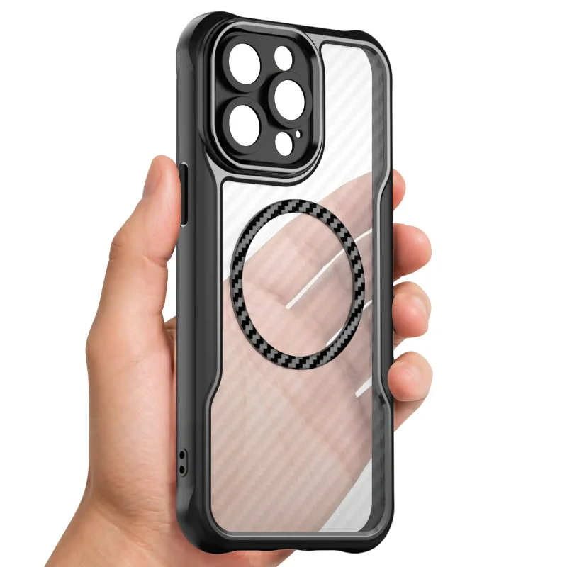 Magnetyczne etui Carbon do iPhone 14 Pro z przezroczystymi pleckami - widok etui w dłoni