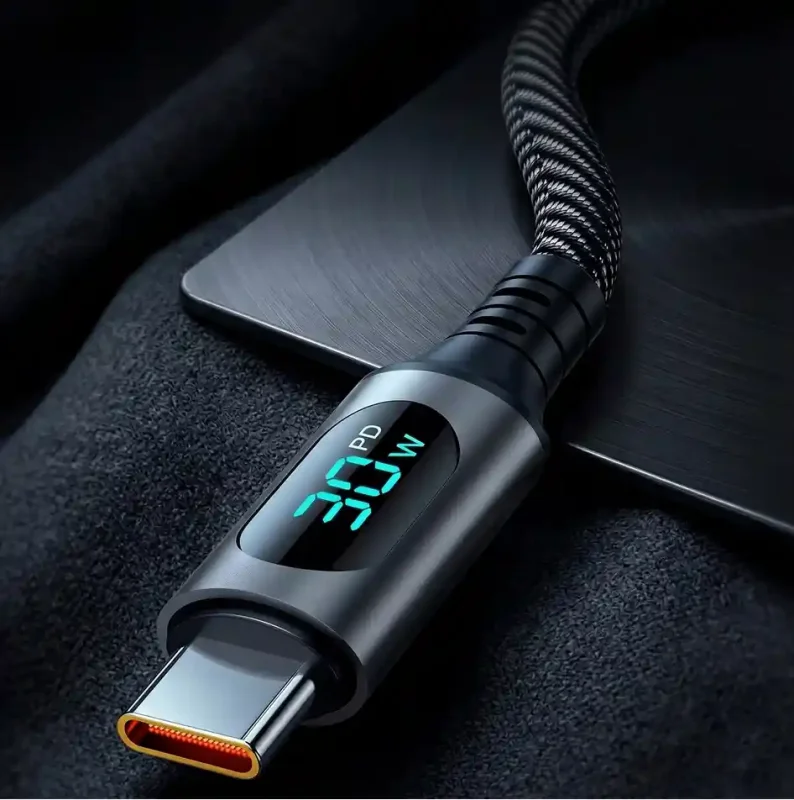 Końcówka USB-C kabla Blavec z wyświetlaczem LCD i podglądem mocy ładowania 30W