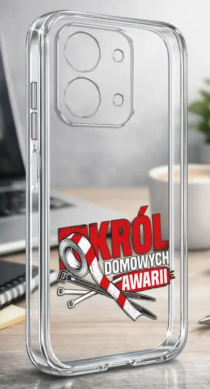 Silikonowe bezbarwne etui do Xiaomi Redmi 15C z napisem Król Domowych Awarii, prezentowane na biurku