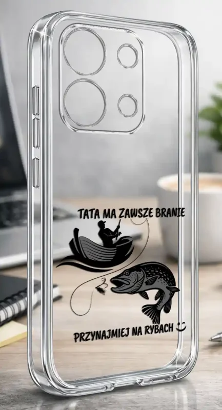 Silikonowe bezbarwne etui do Xiaomi Redmi Note 13 4G z wędkarskim wzorem dla Taty, prezentowane na biurku
