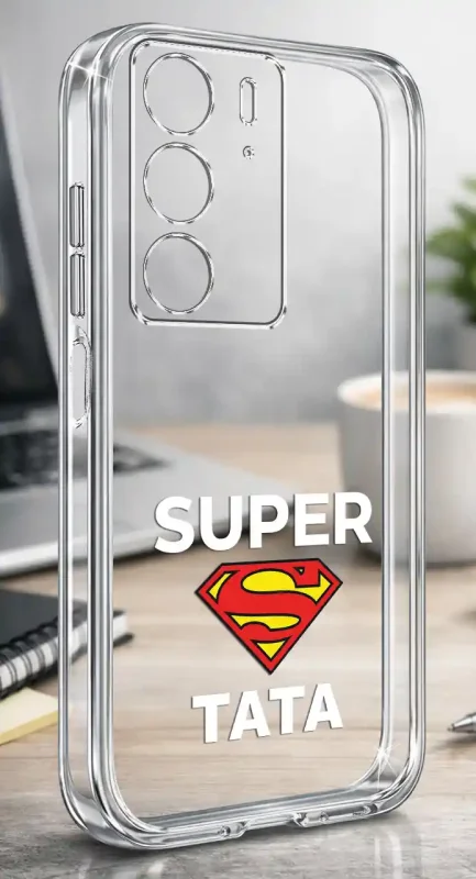 Silikonowe bezbarwne etui do Realme C75 z napisem SUPER TATA, prezentowane na biurku