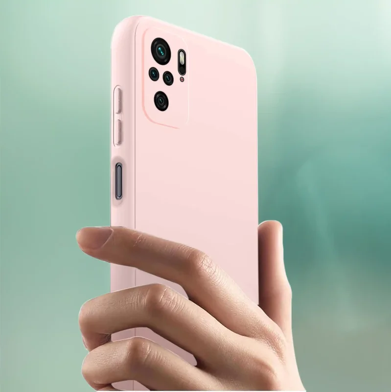 Xiaomi Redmi Note 10 / 10s w matowym pudrowo różowym etui silikonowym: elegancki wygląd smartfona w dłoni