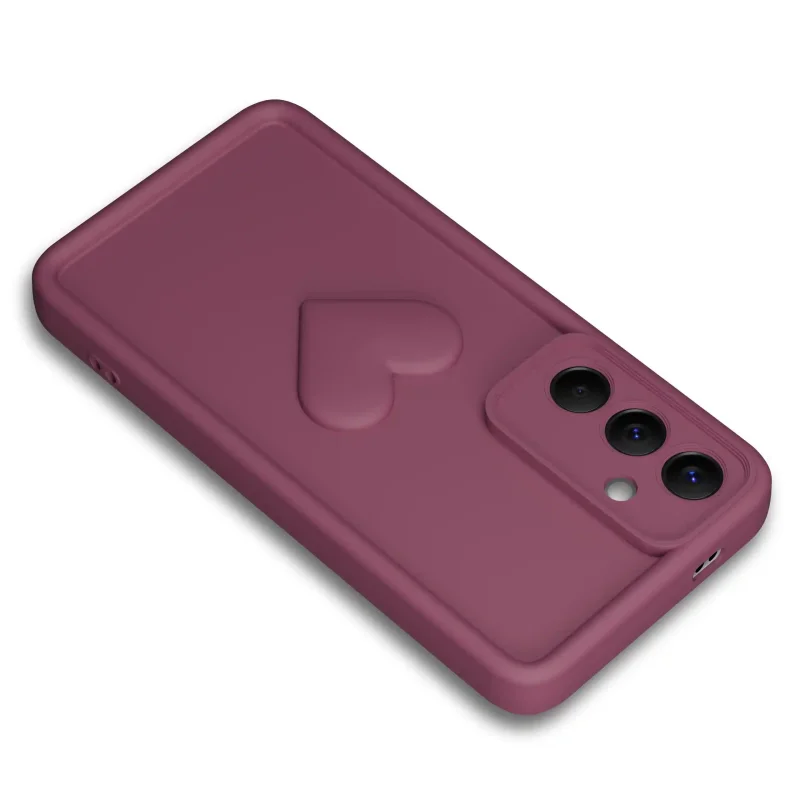 Burgundowe etui silikonowe z wytłoczonym sercem do Samsung Galaxy A57 5G z osłoną CAMERA PROTECT