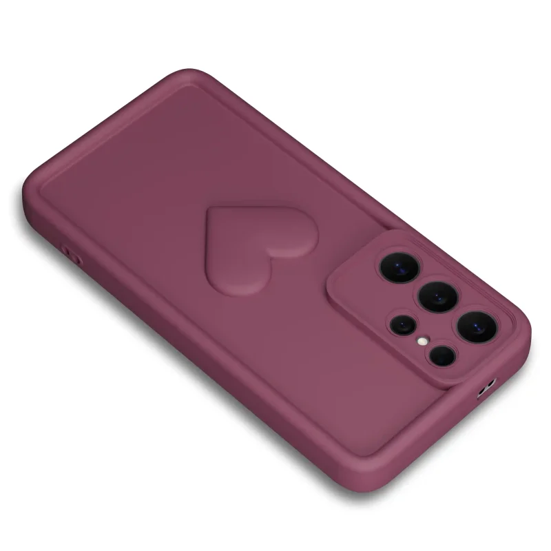 Burgundowe etui silikonowe z wytłoczonym sercem do Samsung Galaxy S26 Ultra z osłoną CAMERA PROTECT