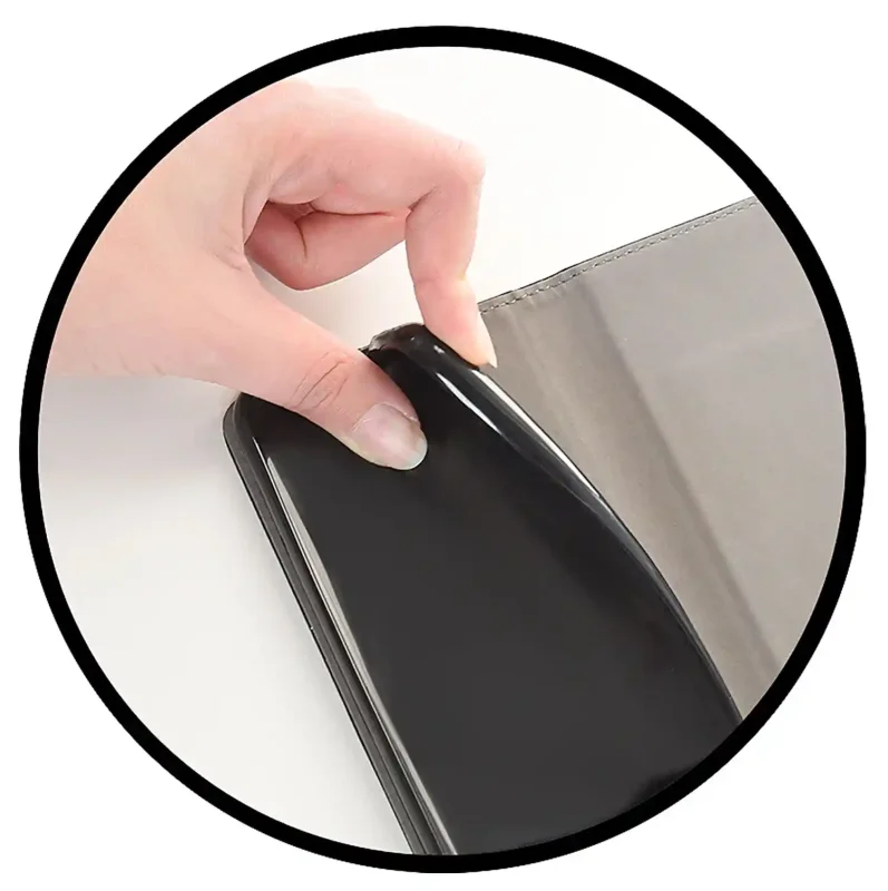 Elastyczna nakładka TPU w etui z klapką do Motorola Moto G37 ułatwiająca bezpieczne wkładanie i wyjmowanie telefonu