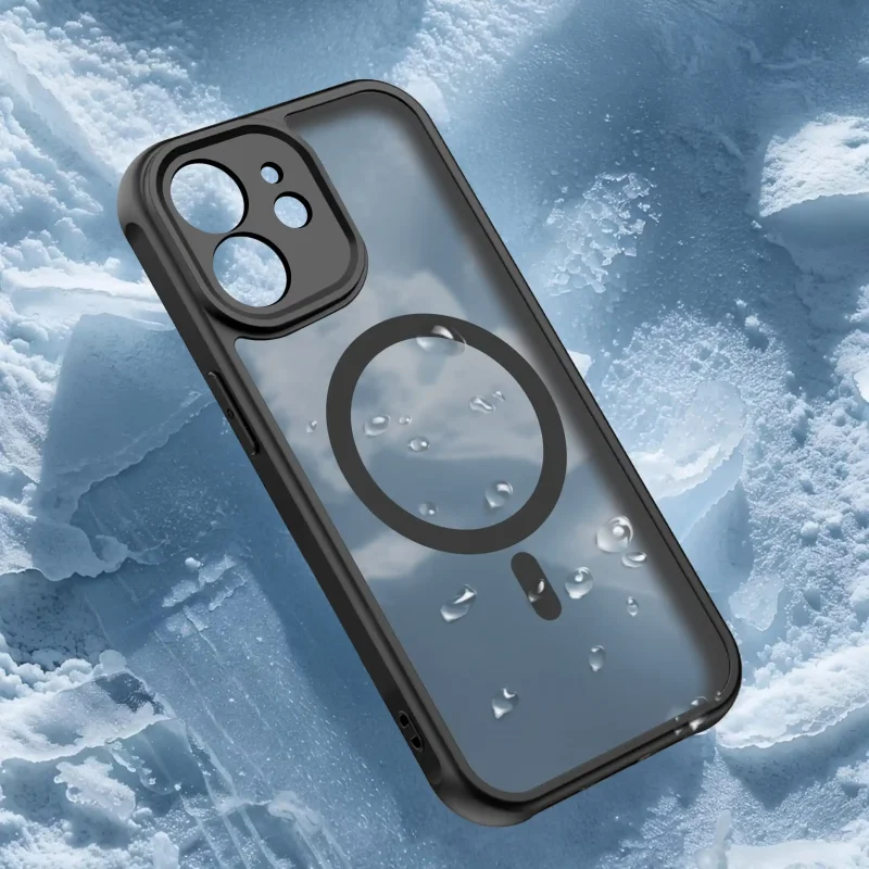 Etui na iPhone 11 czarne MagSafe półprzezroczyste z matowym wykończeniem – przód obudowy
