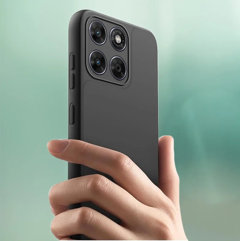 Motorola Moto G67 5G / G77 5G w matowym etui silikonowym: elegancki wygląd smartfona w dłoni