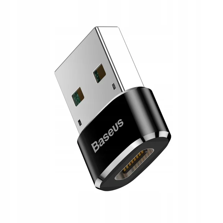 Adapter Baseus USB-A do USB-C pokazany pod kątem z czarną obudową i metalowym wtykiem USB-A