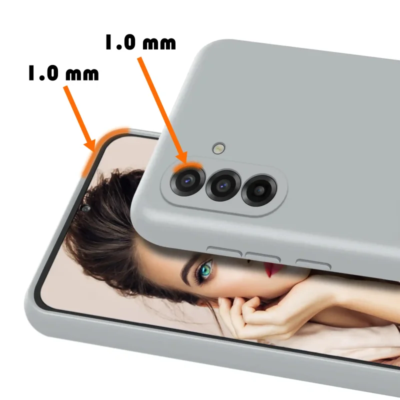 Srebrne elastyczne etui silikonowe do Samsung Galaxy A37 5G ułatwiające zakładanie na telefon