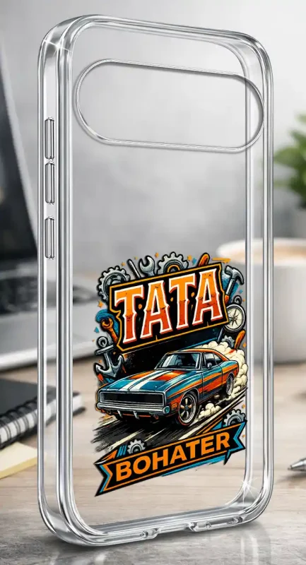 Etui dla Taty do Google Pixel 11 Pro z grafiką Tata Bohater i samochodem prezentowane w dłoni