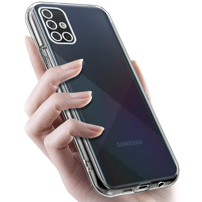 Samsung Galaxy A51 w bezbarwnym etui 2 mm trzymany w dłoni