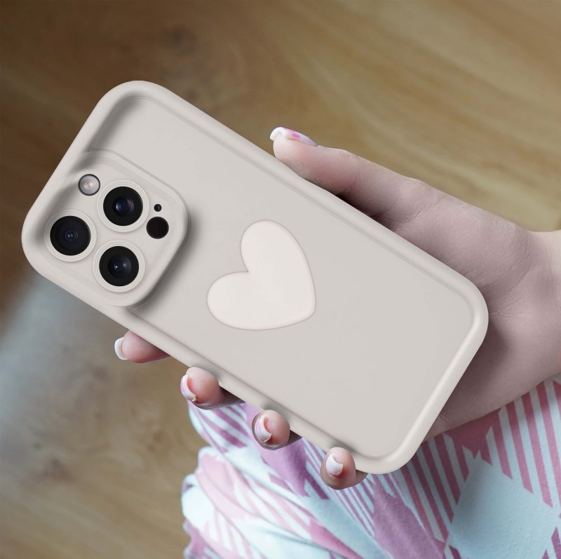 etui-do-iphone-14-pro-silikonowe-serce-białe-ze-szklem